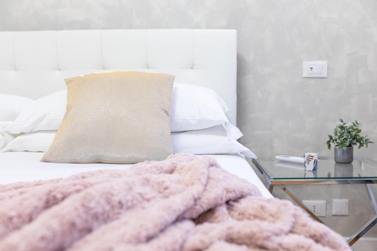 Mosaic Trastevere Silver Apartment - Top Collection Рим Экстерьер фото
