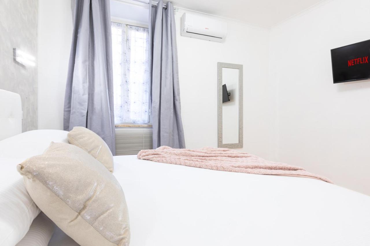 Mosaic Trastevere Silver Apartment - Top Collection Рим Экстерьер фото