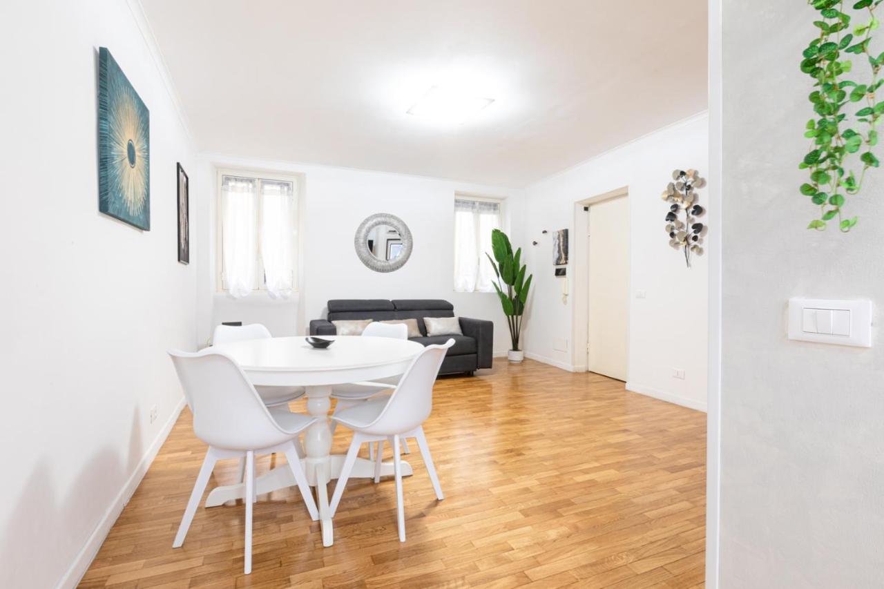 Mosaic Trastevere Silver Apartment - Top Collection Рим Экстерьер фото